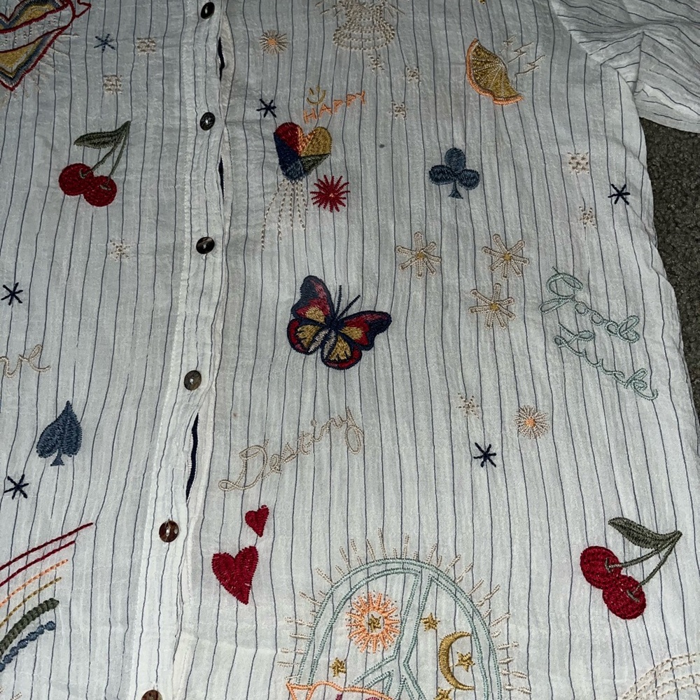 Johnny Was White Button Down Shirt with Multicolor Embroidery - Picture 3 of 8